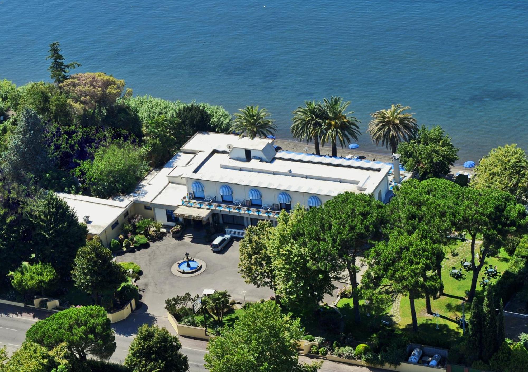 Hotel Lido - Beach And Palace Bolsena Buitenkant foto