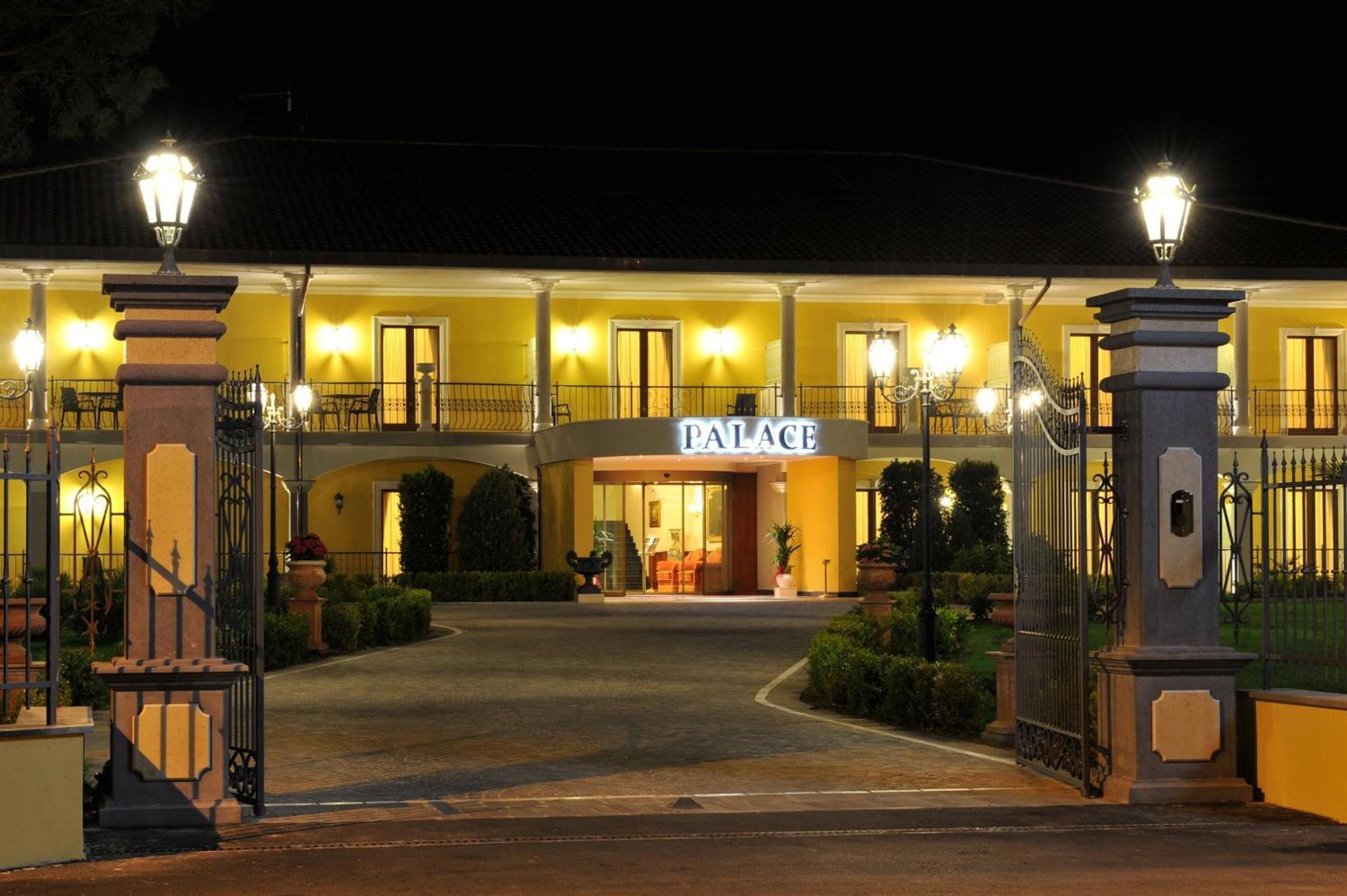 Hotel Lido - Beach And Palace Bolsena Buitenkant foto