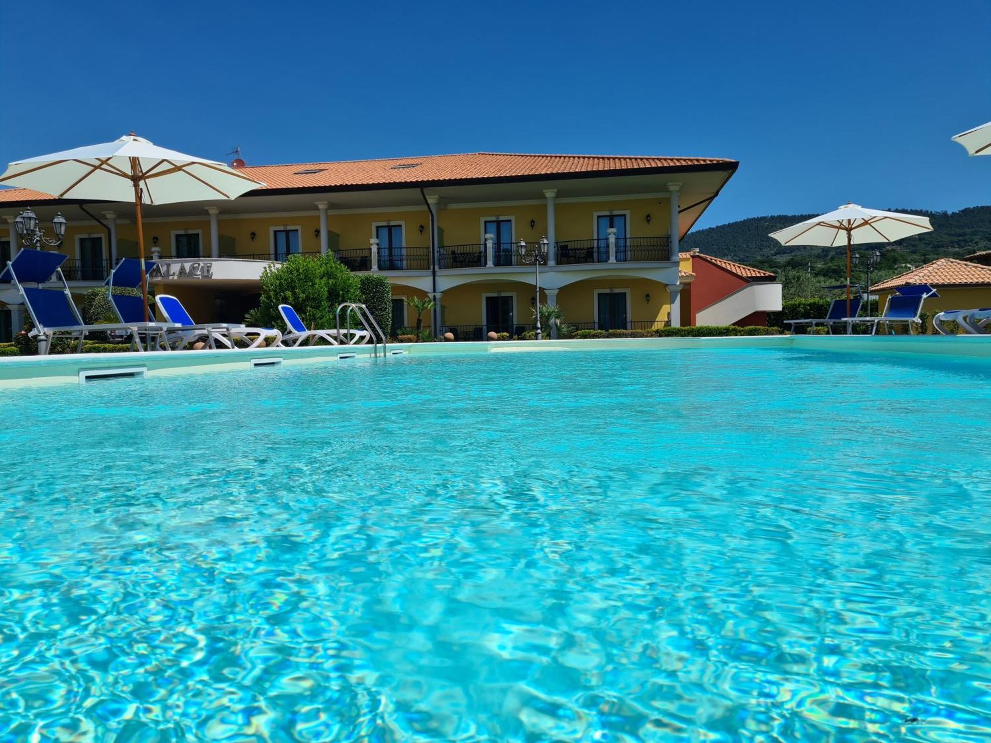 Hotel Lido - Beach And Palace Bolsena Buitenkant foto