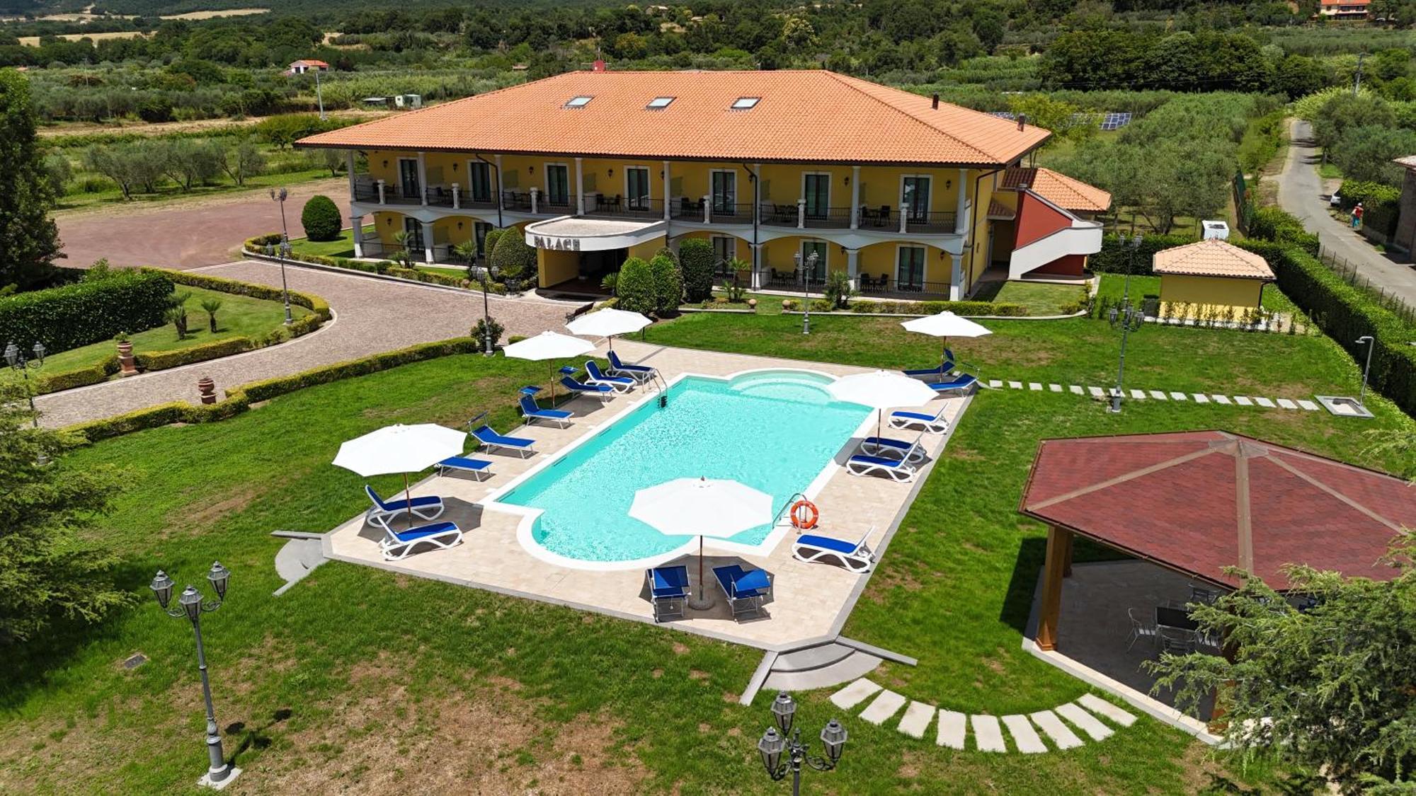 Hotel Lido - Beach And Palace Bolsena Buitenkant foto